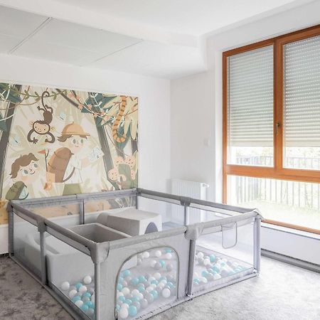 Apartment Sarmacka Wilanow With Parking, Sauna & Gym By Noclegi Renters Warszawa Zewnętrze zdjęcie